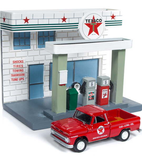 MODELO A ESCALA 1:64 Diorama - Resin Texaco Station with Diecast 1965 Chevrolet Pickup - Limited Edition