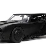 MODELO ESCALA 1:24 Hollywood Rides 2022 The Batman Batmobile & Batman Figure