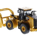 MODELO ESCALA 1:64 950M CAT Wheels Loader with Log Fork, General Purpose Bucket and Simulated Logs