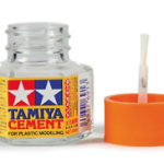 PEGAMENTO PARA MODELISMO TAMIYA Plastic Cement 20Ml - MADE IN JAPAN