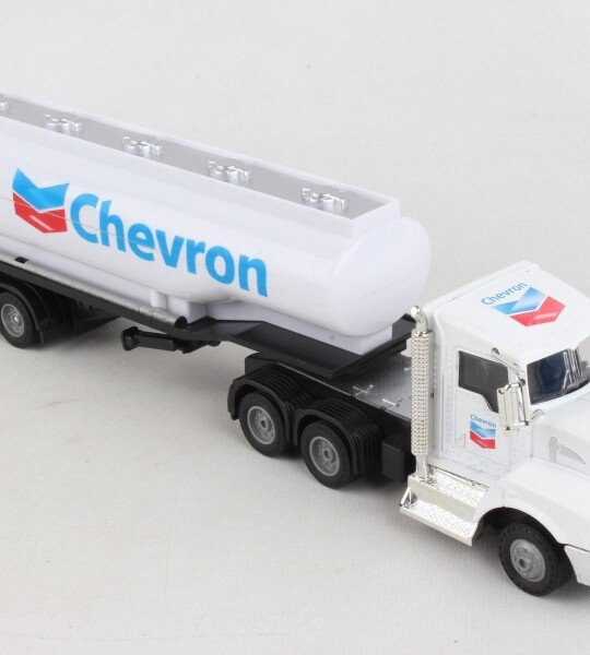 MODELO A ESCALA 1/48 CHEVRON TANKER TRUCK