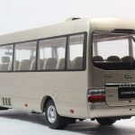 MODELO ESCALA 1:24 TOYOTA COASTER (REPLICA ORIGINAL CON LICENCIA TOYOTA)