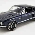 MOCELO ESCALA 1/18 1968 SHELBY GT500 KR RESTOMOD - KING COBRA