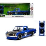 MODELO Jada 1:24 1972 Datsun 620 Pickup – Blue – Just Trucks with Rack and Wheels