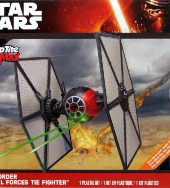 MODELO A ESCALA Revell First Order Special Forces Tie Fighter [Snap Tite Max - STAR WARS NAVE ESPACIAL