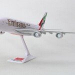 AVION A ESCALA SKYMARKSLITE EMIRATES A380 1/250