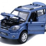 MODELO ESCALA 1/32 Silver / White / Red / Blue Diecast Kia Soul