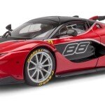 MODELO ESCALA 1:18 Ferrari FXX-K, Rojo