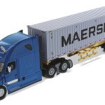 TRAILER COMPLETO ESCALA 1/50 Freightliner New Cascadia with Sleeper in Blue and Skeletal Trailer with MAERSK 40' Shipping Container