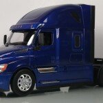 MODELO ESCALA 1/32 DE CABEZAL DE Trailer Freightliner Cascadia, , marca WELLY