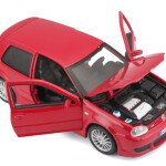 Maisto 1:24 Volkswagen Golf R32 – Special Edition red