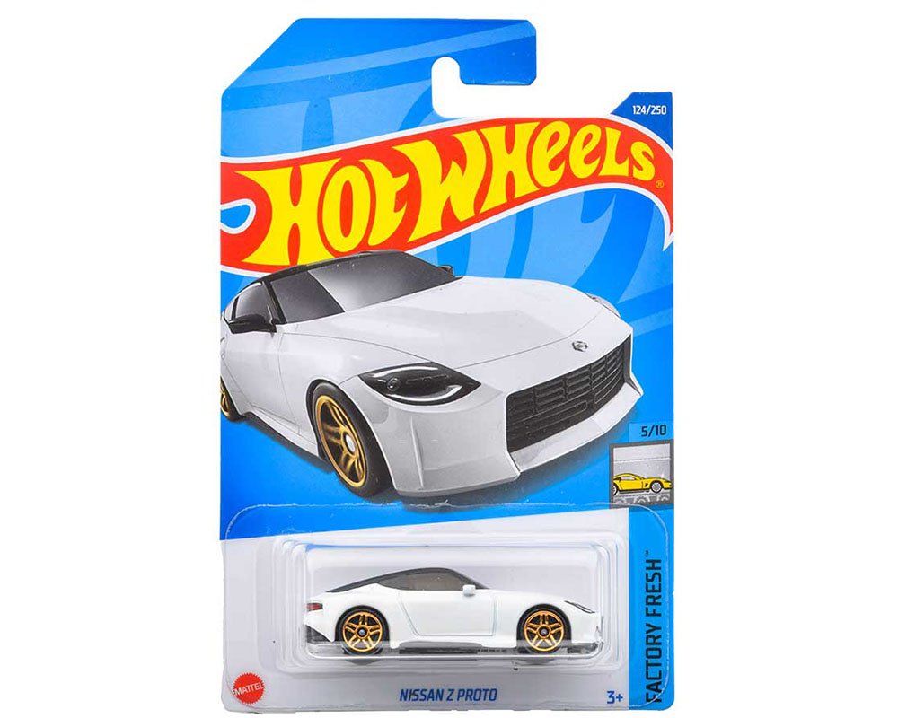 Hot Wheels 1:64 Basic Nissan Z Proto 400Z – White