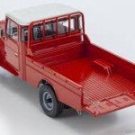 MODELO ESCALA 1/18 TOYOTA FJ40 LAND CRUISER ORIGINAL CON LICENCIA DE TOYOTA JAPON