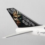 MODELO ESCALA 1/200 IRON MAIDEN 747-400 W/GEAR ED FORCE ONE