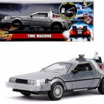 MODELO ESCALA 1:24 DELOREAN  - Back to The Future-II  Time Machine Light Silver (delorean regreso al futuro)