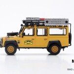 MODELO ESCALA 1/64  Land Rover Defender 110 1989 Camel Trophy Winner