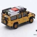 MODELO ESCALA 1/64  Land Rover Defender 110 1989 Camel Trophy Winner