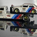 MODELO ESCALA 1:64 Maisto Flatbed With 1988 BMW M3 E30 – Design Elite Transport