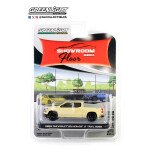 Greenlight 1:64 Showroom Floor Series 5 – 2023 Chevrolet Silverado LT Trail Boss Z71 – Sand Dune Metallic PICKUP