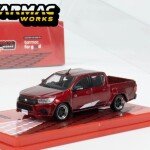 MODELO ESCALA Tarmac Works 1:64 Toyota Hilux – Red- Road64