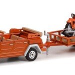 MODELO ESCALA 1:64 Hitch & Tow Series 26- 1973 Volkswagen Thing (Type 181) and Utility Trailer with 1920 Indian Scout