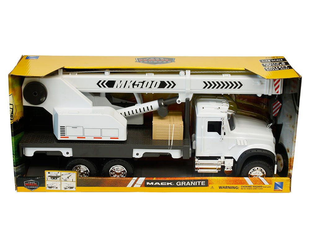 MODELO ESCALA 1/18 New Ray Mack Granite Truck w/ Extendable Crane & Craft – Long Haul Truckers - CAMION