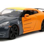 Jada 1:24 Naruto Shippuden Naruto & 2009 Nissan GT-R (R35) (Orange/Grey)