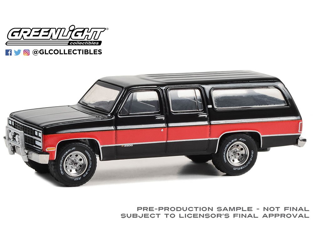 MODELO Greenlight 1:64 All-Terrain Series 15 – 1990 Chevrolet Suburban – Two-Tone Red and Black PRECIOS ESPECIALES