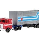 Hot Wheels 2024 Track Fleet Transformers Optimus Prime - TRAILER ESCALA 1/64