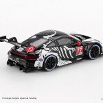 MINI GT ESCALA 1/64 Porsche 911 GT3 R #77 AO Racing 2025 IMSA Petit Le Mans