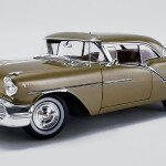 MODELO ESCALA 1/18 1957 OLDSMOBILE SUPER 88