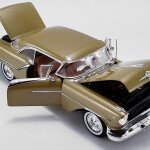 MODELO ESCALA 1/18 1957 OLDSMOBILE SUPER 88