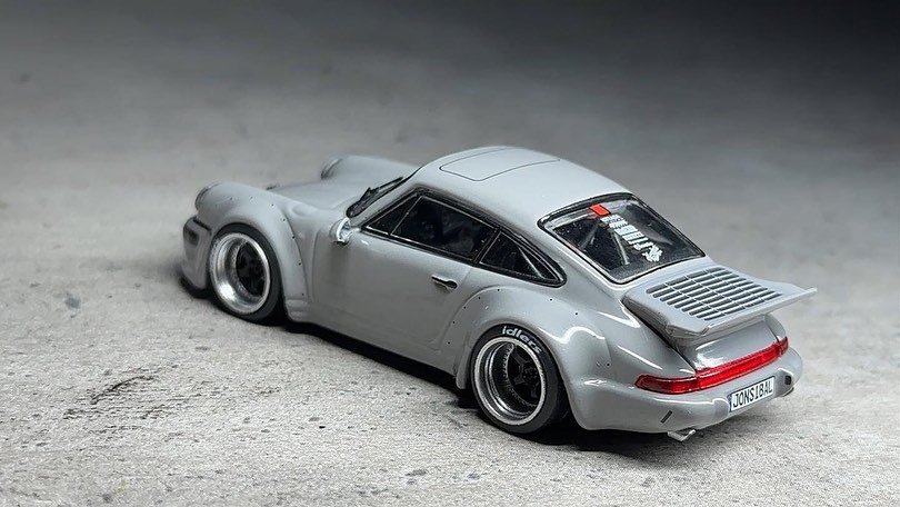 MODELO ESCALA 1/64 Tarmac Works RWB 964 Jon Sibal with Showcase ...