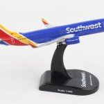 AVION A ESCALA  POSTAGE STAMP SOUTHWEST 737-800 1/300