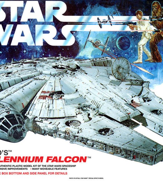 MODELO ESCALA 1/72 Star Wars: A New Hope - Millennium Falcon - Plastic Model Kit