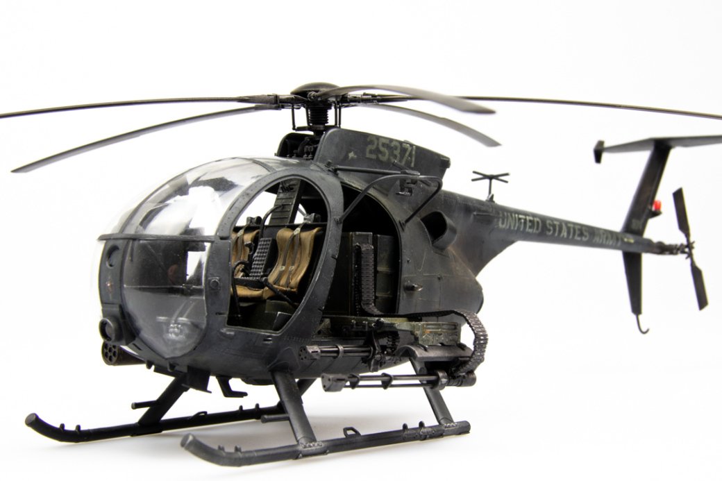 MODELO A ESCALA 1/35 AH-6M/MH6M LITTLE BIRD NIGHTSTALKERS BY KITTYHAWK