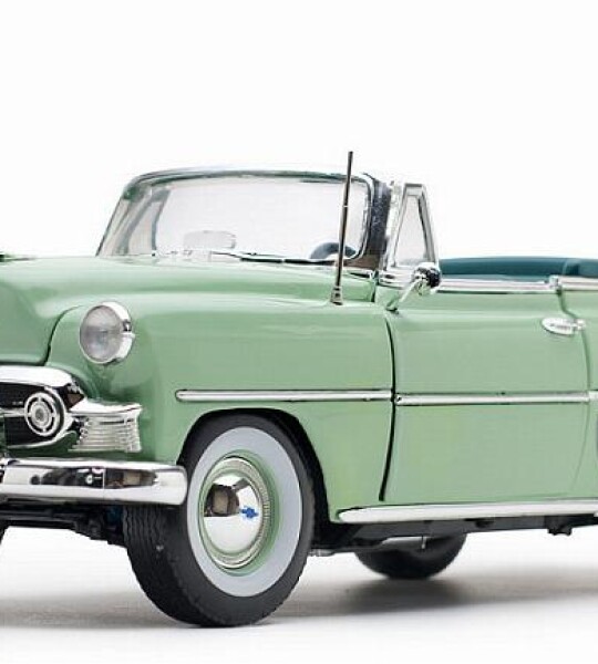 MODELO ESCALA 1/18 Chevrolet Bel Air Convertible 1953 Light Green