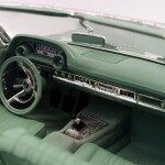 MODELO ESCALA 1/18  Ford Galaxie 500 XL Open Convertible Plata Moss Verde