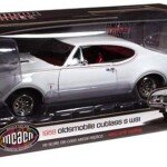 MODELO ESCALA 1/18 1968 Oldsmobile Cutlass S W31 Hardtop, White