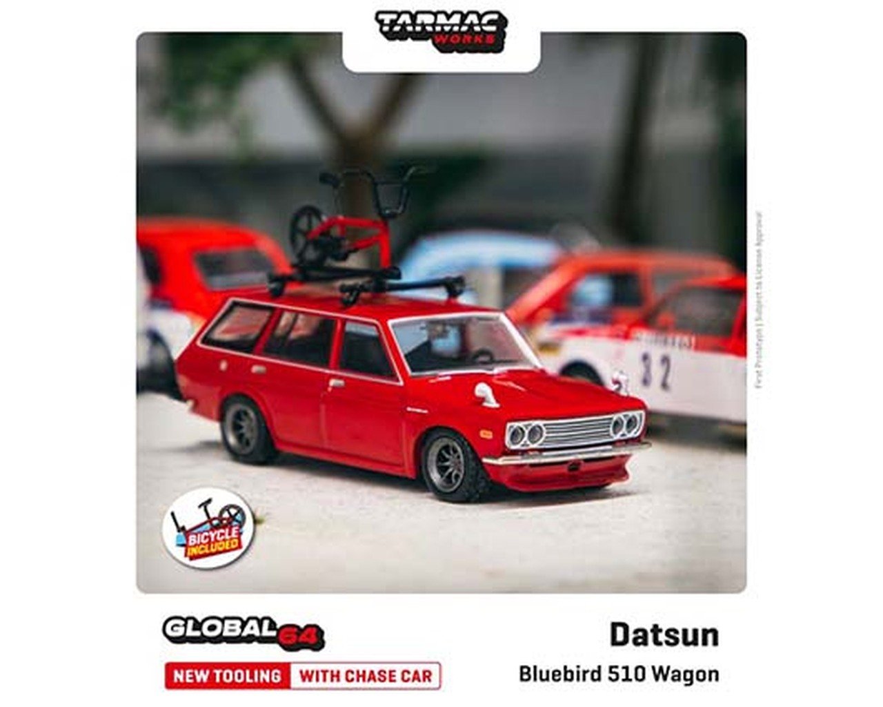 MODELO A ESCALA 1/64 DATSUN BLUEBIRD 510 WAGON RED WITH BIKE AND RACK GLOBAL 64 BY TARMAC WORKS
