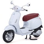 MOTO A ESCALA  1:12 Vespa Primavera 150 MTB (White)