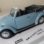 MODELO ESCALA 1:18 Revell VW 1302 LS Cabriolet [Metal series]