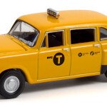 MODELO ESCALA 1:64 Hollywood Series 33 1974 Checker Motors Marathon A11 N.Y.C. Taxi #5L89 - John Wick 3