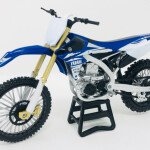 MODELO ESCALA 1/12 2017 Yamaha YZ450F Dirt Bike - MOTO